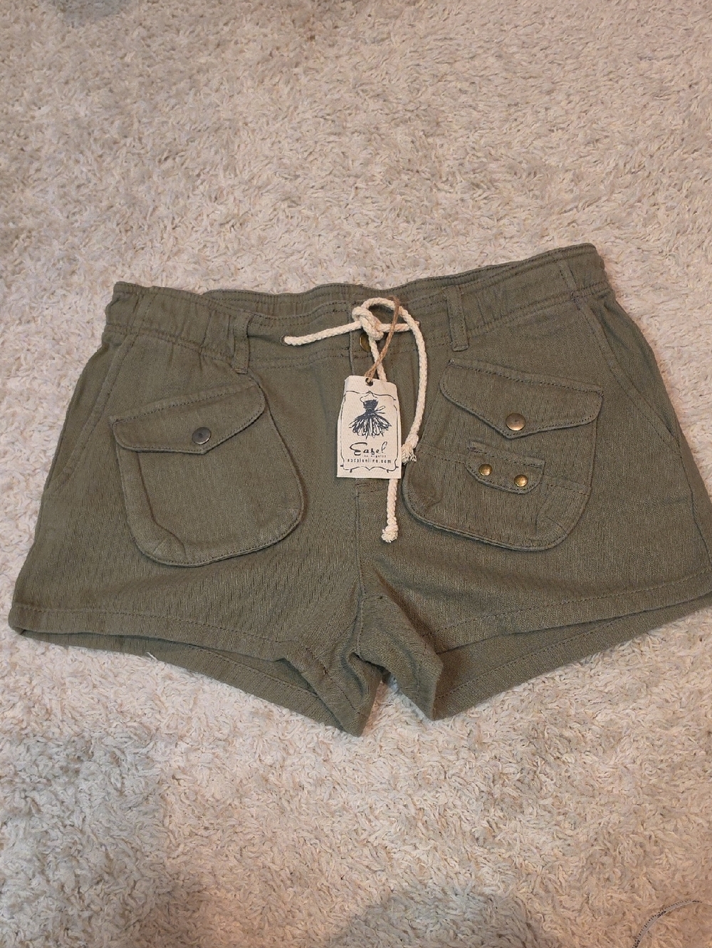 078p easel Olive Utility Cargo Shorts with Front Flap Pockets